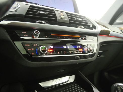 Used 2018 BMW X3 xDrive30i w/ Executive Package image 24