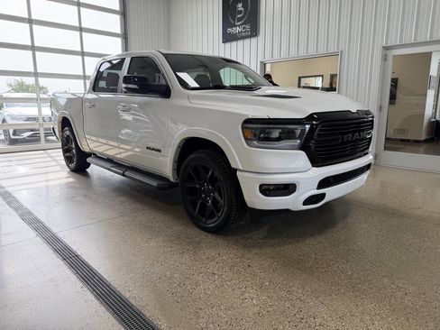 Used 2022 RAM 1500 Laramie AWD/4WD image 6