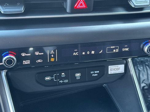 New 2026 Kia Carnival FWD image 22