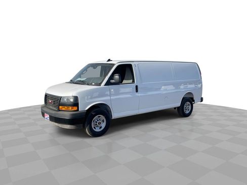 New 2025 GMC Savana 2500 Extended w/ Driver Convenience Package RWD image 4