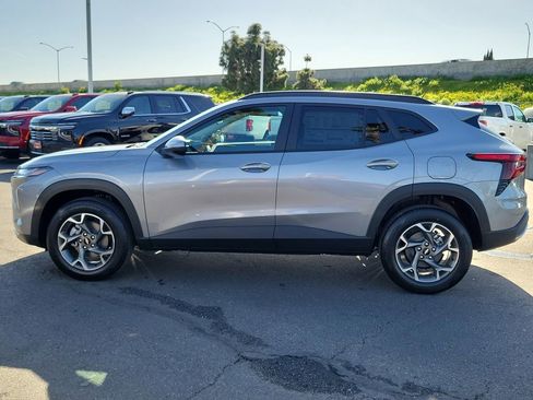 New 2026 Chevrolet Trax LT w/ Driver Confidence Package image 24