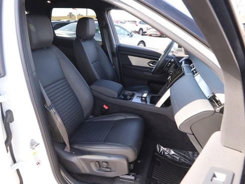 Used 2024 Land Rover Discovery Sport Dynamic SE image 24