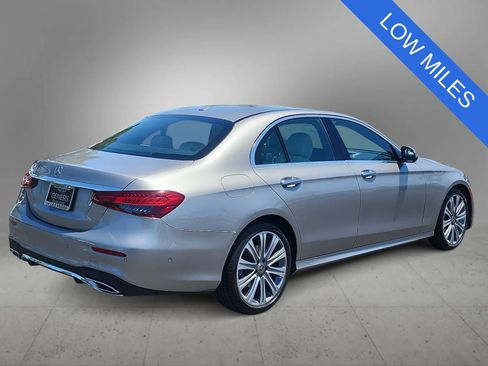 Used 2022 Mercedes-Benz E 350 Sedan image 8