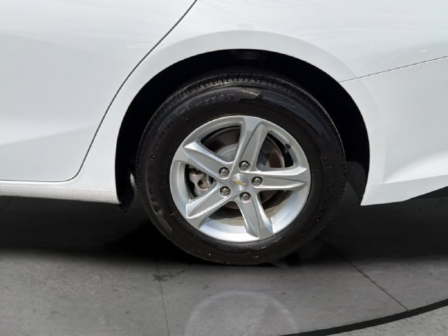 Certified 2023 Chevrolet Malibu LS FWD image 31