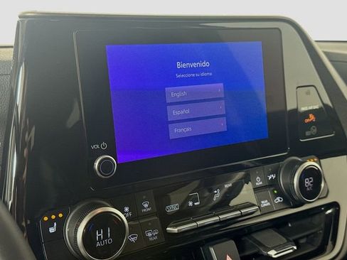 Certified 2024 Toyota Highlander XLE AWD/4WD image 22