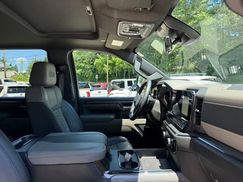 Used 2024 Chevrolet Silverado 2500 ZR2 w/ ZR2 Bison Edition AWD/4WD image 90