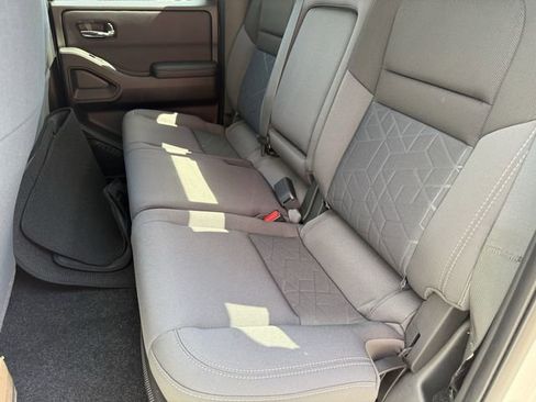New 2025 Nissan Frontier SV w/ SV Convenience Package RWD image 24