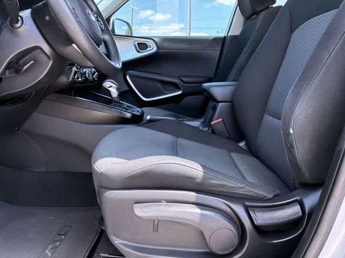 Used 2021 Kia Soul LX image 24