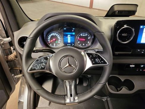 New 2025 Mercedes-Benz Sprinter 2500 image 13