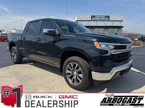 Used 2024 Chevrolet Silverado 1500 LT image 1