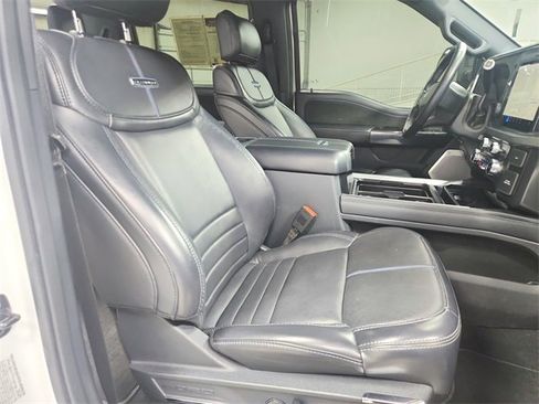Used 2025 Ford F250 Platinum image 40