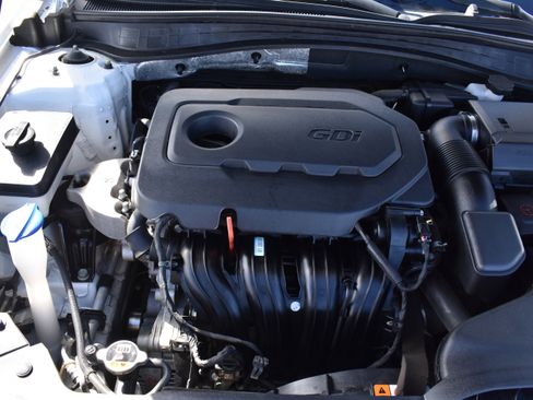 Used 2020 Kia Optima LX image 30