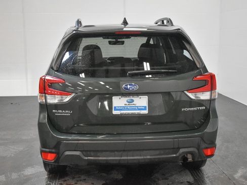 Used 2024 Subaru Forester Premium image 7
