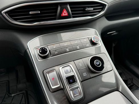 Used 2021 Hyundai Santa Fe SE FWD image 17