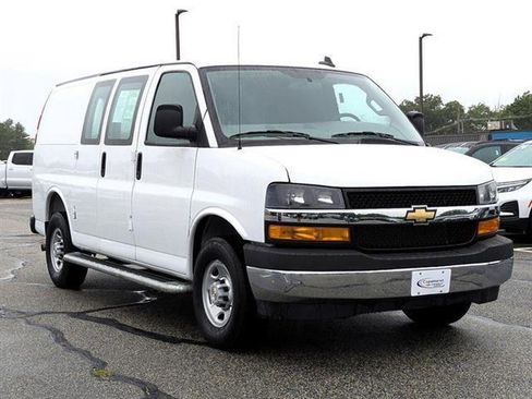Certified 2025 Chevrolet Express 2500 w/ Driver Convenience Package RWD image 39