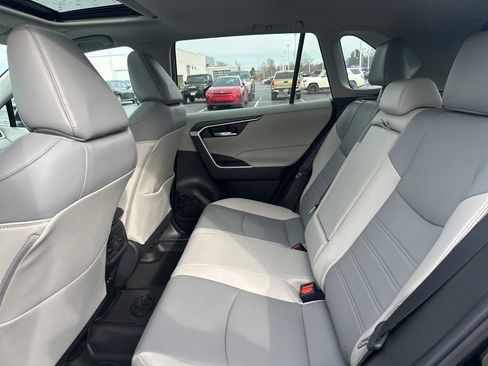 Certified 2022 Toyota RAV4 XLE Premium image 34