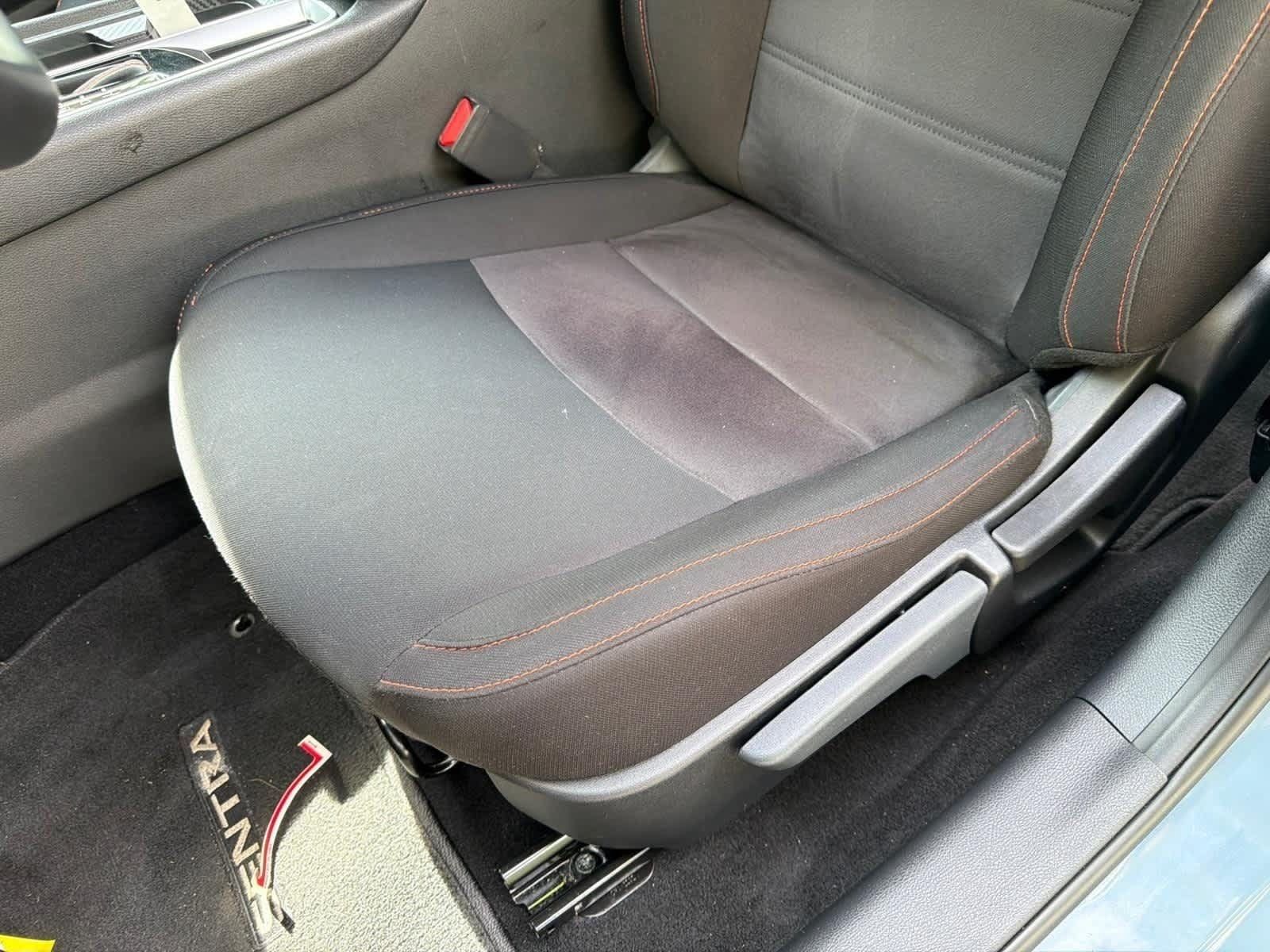 Used 2025 Nissan Sentra SR FWD image 15