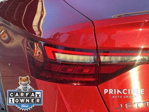 Certified 2023 Volkswagen Jetta SE image 6