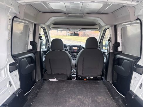 Used 2022 RAM ProMaster City Tradesman image 8