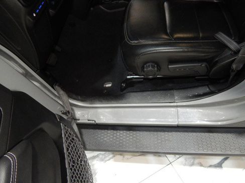 Used 2023 Jeep Wrangler Unlimited Sahara w/ Cold Weather Group image 16