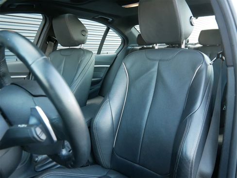 Used 2018 BMW 340i xDrive Sedan image 5