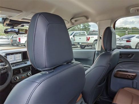 Certified 2023 Ford Maverick Lariat image 19