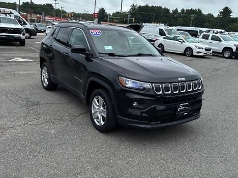 Used 2022 Jeep Compass Latitude AWD/4WD image 1