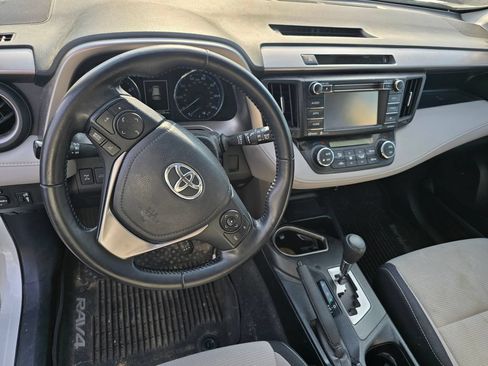 Used 2016 Toyota RAV4 XLE AWD/4WD image 17