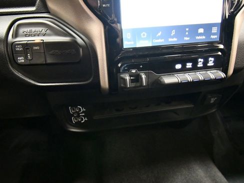 Used 2024 RAM 2500 Laramie image 26