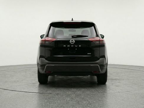 Used 2025 Nissan Rogue SV image 7
