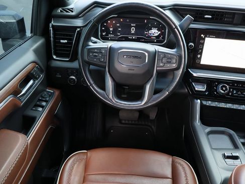 Used 2024 GMC Sierra 2500 Denali Ultimate AWD/4WD image 25