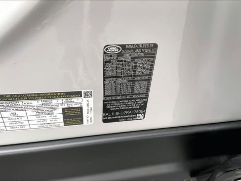 Used 2024 Land Rover Range Rover Sport Dynamic SE image 34