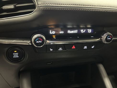 Used 2019 MAZDA MAZDA3 AWD Hatchback w/ Preferred Pkg image 14