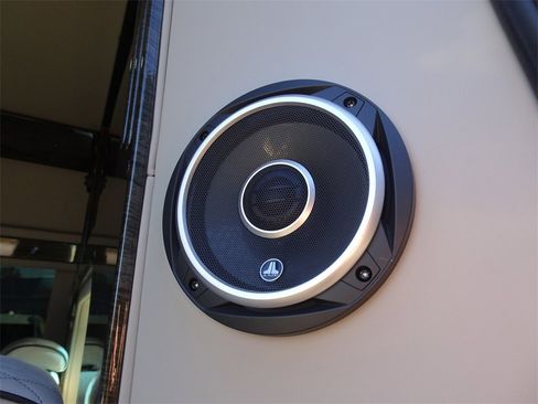 Used 2023 Mercedes-Benz Sprinter 3500 image 28