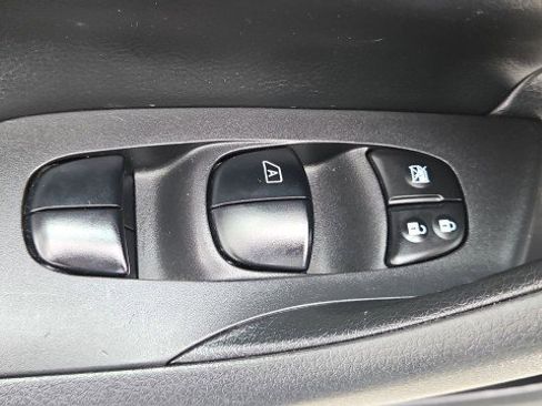 Used 2016 Nissan Altima 2.5 SV FWD image 22