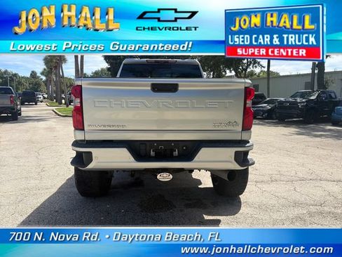 Used 2020 Chevrolet Silverado 2500 High Country w/ Z71 Off-Road Package AWD/4WD image 9