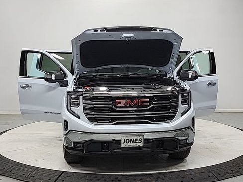 New 2026 GMC Sierra 1500 SLT w/ SLT Premium Plus Package AWD/4WD image 10