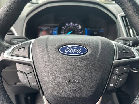 Used 2024 Ford Edge SEL AWD/4WD image 24