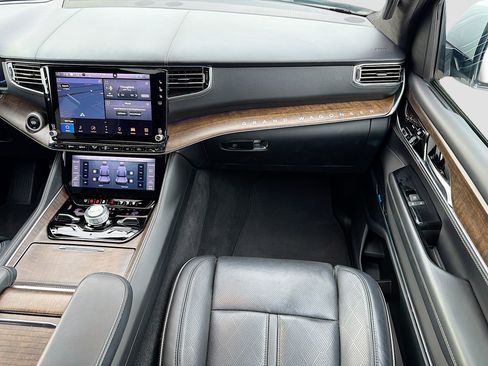 Used 2022 Jeep Grand Wagoneer Series II image 18