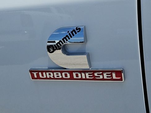 New 2026 RAM 3500 Tradesman w/ Chrome Appearance Group A AWD/4WD image 16