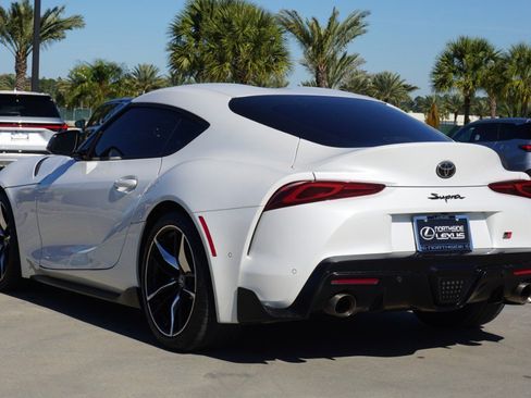 Used 2022 Toyota Supra Premium image 8