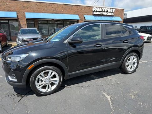 Used 2023 Buick Encore GX Preferred w/ Cold Weather Comfort Package FWD image 3