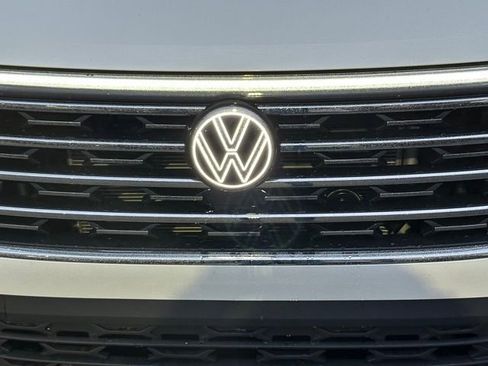 New 2026 Volkswagen Atlas SEL image 8