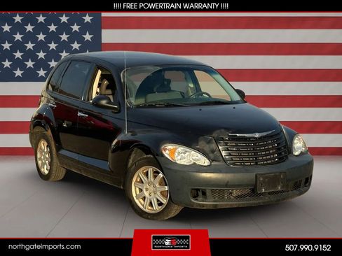 Used 2009 Chrysler PT Cruiser Touring FWD image 1