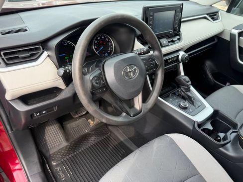 Certified 2021 Toyota RAV4 XLE AWD/4WD image 12