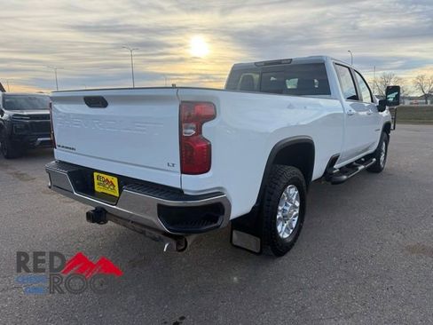 Used 2024 Chevrolet Silverado 3500 LT w/ Convenience Package image 8