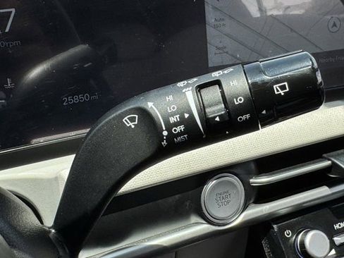 Used 2025 Hyundai Tucson SEL FWD image 24