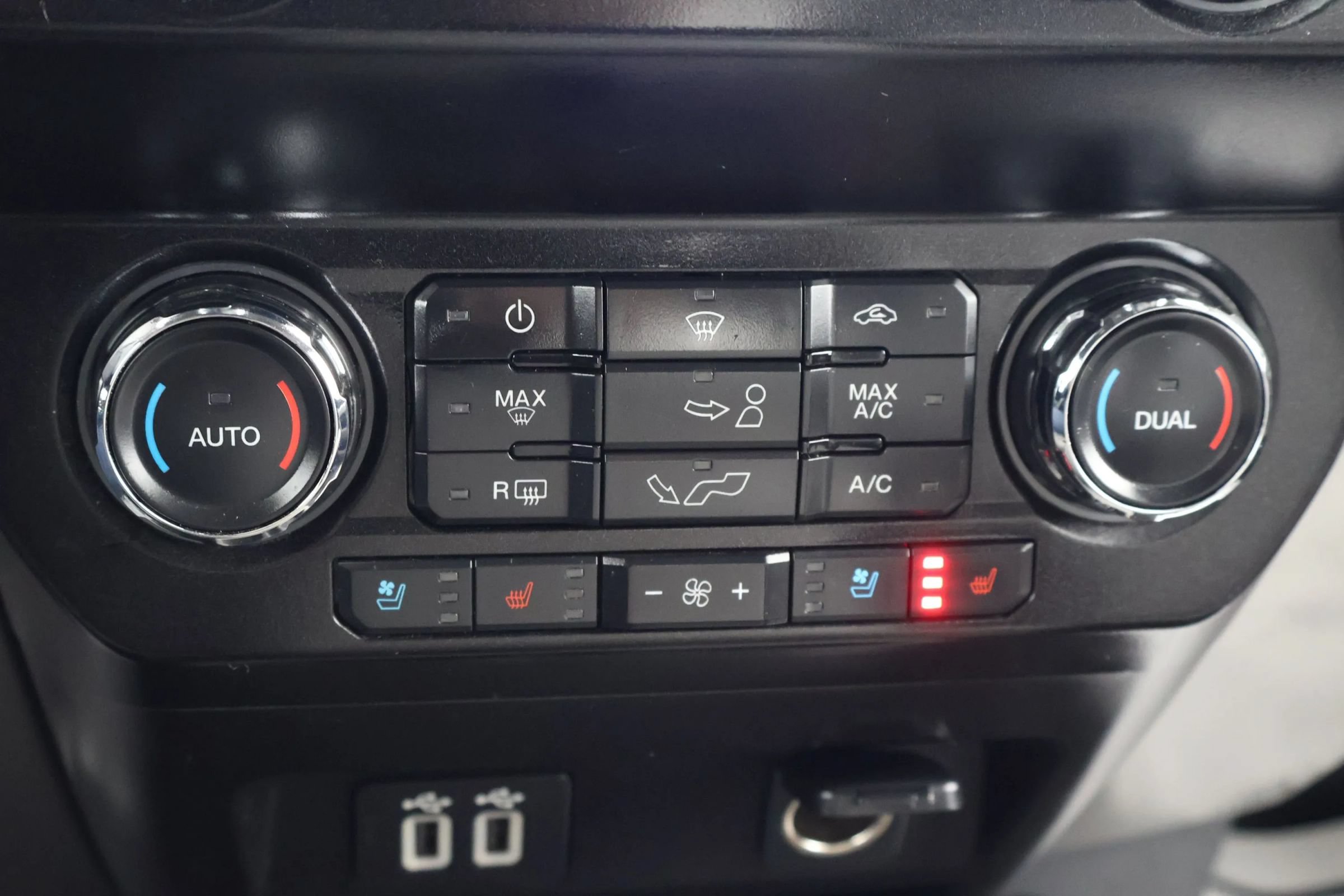 Used 2019 Ford F150 4x4 SuperCab image 29