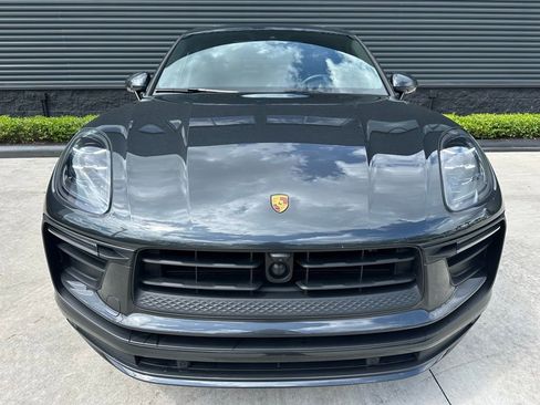Certified 2023 Porsche Macan AWD/4WD image 8
