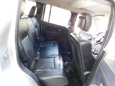 Used 2012 Jeep Liberty Sport image 29